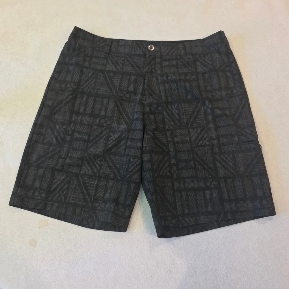 Crazy Shirts Mens 36 Charcoal Grey Tribal Geometric Coconut Board Shorts 2000574